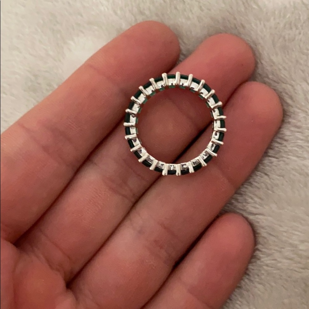 Ring - Picture 3 of 3